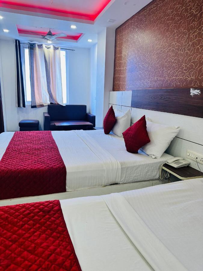 Palm Majestic At Airport Hotel New Delhi Buitenkant foto