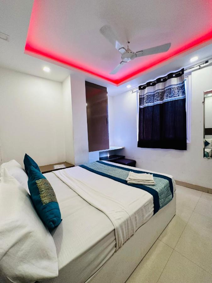 Palm Majestic At Airport Hotel New Delhi Buitenkant foto