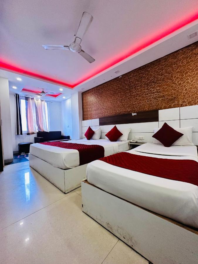 Palm Majestic At Airport Hotel New Delhi Buitenkant foto